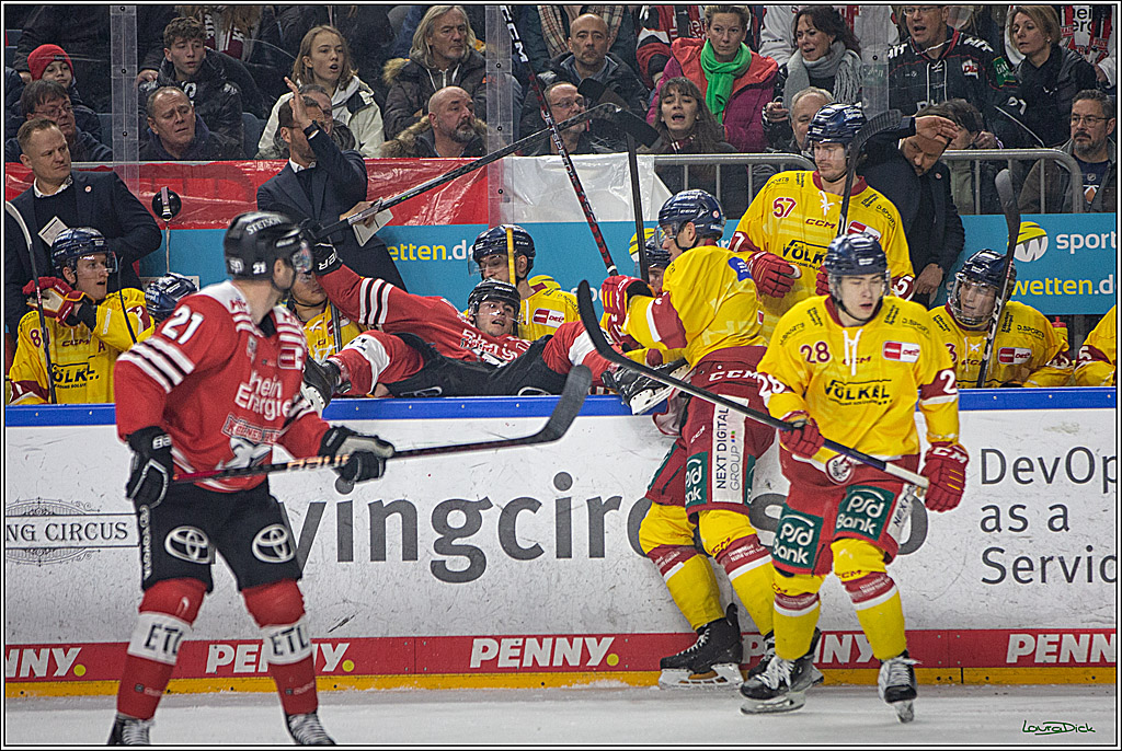 PENNY DEL; Koelner Haie- Duesseldorfer EG; Koeln, 16.12.2022
